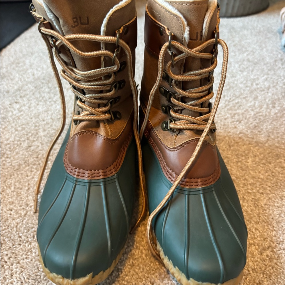 JBU Green and Brown Winter Boots